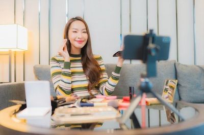 4 Jenis Freelance di Bidang Beauty yang Bisa Kamu Coba, Gajinya Lumayan!