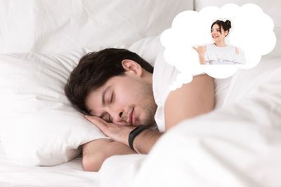 6 Arti Mimpi Bertemu Mantan Kekasih, Trauma Masa Lalu atau Masih Ada Rasa?