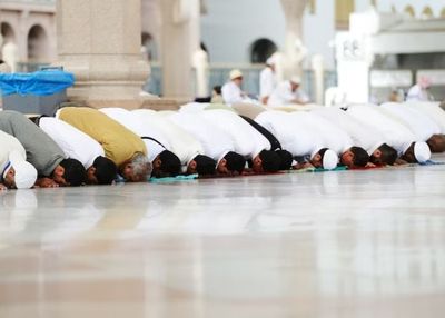 3 Manfaat Psikologis dari Shalat Tarawih yang Kamu Harus Tau!