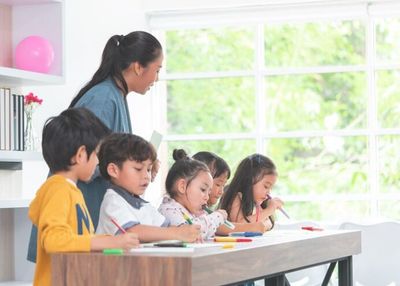 10 Contoh Ice Breaking Seru untuk MPLS, Dijamin Bikin Kelas Makin Berwarna!
