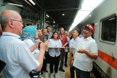 Wamenaker: Perusahaan Gelar Mudik Gratis untuk Pekerjanya Bentuk Hubungan Industrial yang Harmonis