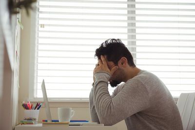 10 Aktivitas Ringan yang Bisa Dilakukan untuk Redakan Stres Setelah Seharian Bekerja