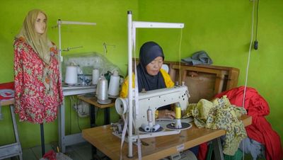 Desa Dukuhdempok Kabupaten Jember Beri Dukungan Kewirausahaan untuk Purna Migran
