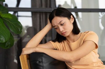 Inilah 5 Zodiak yang Paling Sering Merasa Kesepian, Apa Kamu Termasuk?