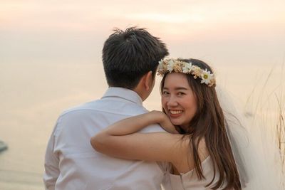 4 Zodiak yang Memiliki Peluang Besar untuk Menikahi Sahabat Mereka, Apa Saja?