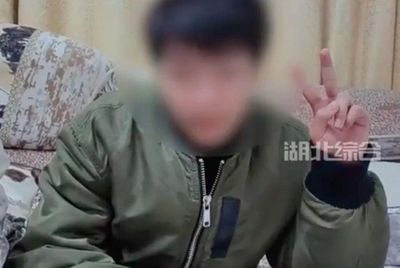 Pria 19 Tahun Asal China Ditipu Klinik Kecantikan untuk Operasi Pembesaran Payudara
