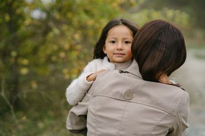 8 Fakta Mengejutkan Anak Tunggal, Benarkah Cenderung Mengalami Depresi di Masa Remaja?