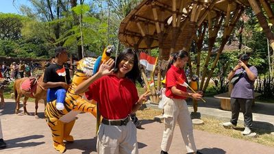 Peringati HUT RI Ke-79, Solo Safari Menggelar Parade Satwa