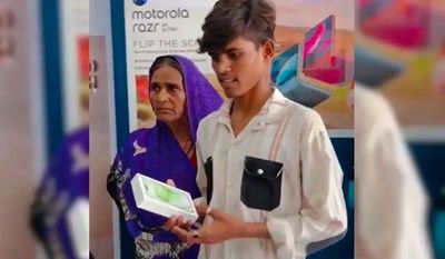 Remaja di India Mogok Makan 3 Hari Demi Dibelikan iPhone