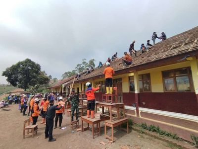 Rusak Akibat Gempa Garut, 2 SD Dibangun Ulang dari Batu Bata Plastik