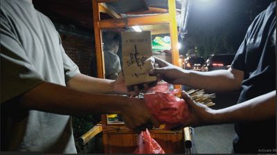 Inovasi Daur Ulang Limbah Tusuk Sate Bernama Re-Skewer , Bisa Jadi Sumber Daya Bermanfaat