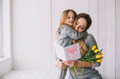 30 Ucapan Hari Ibu yang Menyentuh dan Bermakna untuk Ibu Tercinta