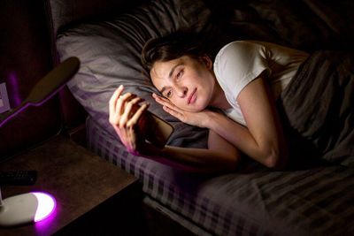 55 Ucapan Selamat Tidur Bahasa Inggris, Singkat dan Gaul!