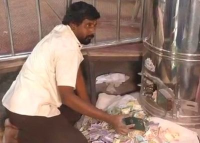 iPhone Tak Sengaja Jatuh ke Kotak Sumbangan, Kuil di India Sebut Milik Dewa