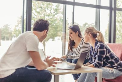 Apa Itu Instrumen Penelitian? Pengertian, Jenis, dan Contohnya Lengkap