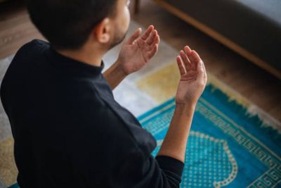 Niat Sholat Idul Adha, Lengkap dengan Panduan dan Keutamaannya