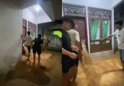 Ajaib! Ada Aliran Banjir yang Datang dari Dalam Rumah Keluar dari Lubang Pintu, Netizen Bingung