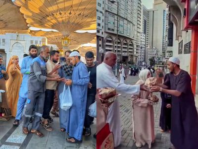 Pasangan asal Malang Ini Berbagai Pengalaman Indahnya Rebutan Pahala saat Ramadhan di Madinah
