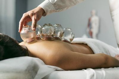 Suntik atau Bekam saat Puasa Apakah Bikin Batal? Ini Penjelasan Para Ulama