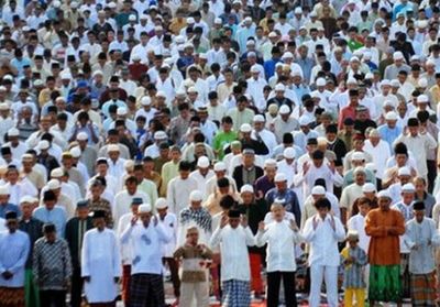 Panduan Lengkap Salat Idul Fitri: Tata Cara, Niat, dan Bacaan di Antara Takbir