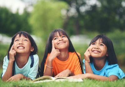 Orang Tua Wajib Tahu! Ini 10 Tips Pola Asuh Anak Biar Jadi Pede, Tangguh, dan Sukses
