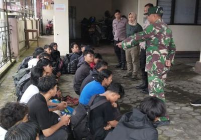 Nekat Naik Gunung Merapi Tanpa Izin, 20 Pendaki Ilegal Diamankan Petugas
