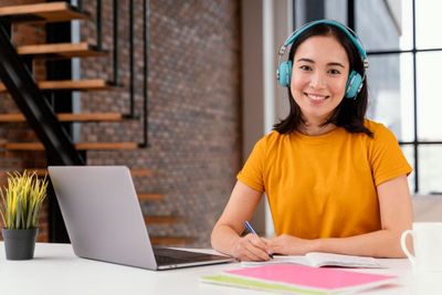 5 Zodiak Tertutup tapi Punya Kecerdasan Tinggi Menurut Astrologi