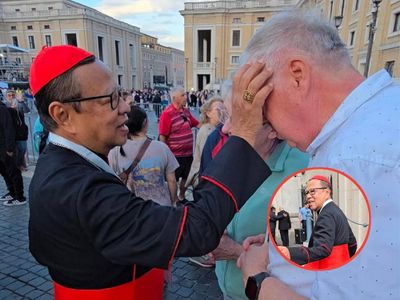 Potret Kardinal Suharyo Saat Bersiap Mengikuti Konklaf di Casa Santa Marta Vatikan