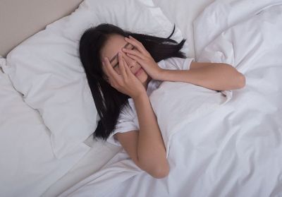 5 Zodiak Sering Overthinking Sebelum Tidur, Kamu Termasuk?