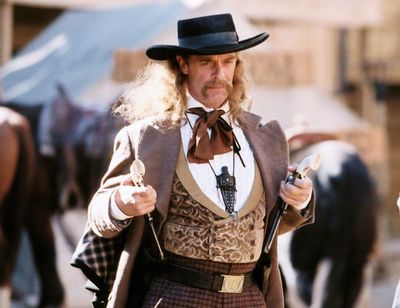 Kisah James Butler Wild Bill Hickok: Penembak Jitu dan Jago Duel di Era Koboi, Tapi Tewas oleh Penjahat Cupu