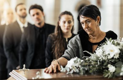 Cerita Lengkap Seorang Ibu yang Menyadari Anaknya Ternyata Masih Hidup saat Jasad Sang Anak akan Dimakamkan