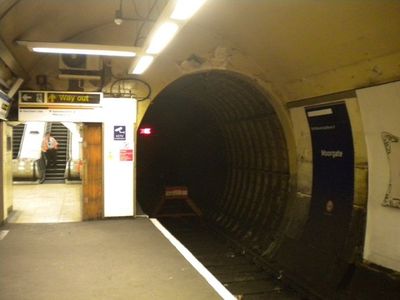 Tragedi Moorgate: Kecelakaan Kereta Bawah Tanah Paling Mematikan di Inggris