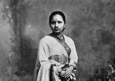 Anandi Gopal Joshi: Perjuangan Menjadi Dokter Wanita Pertama India di Tengah Tradisi Patriarki