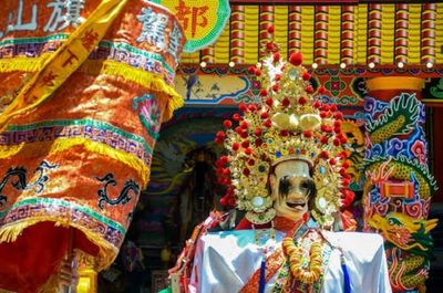 Membuka Gerbang dengan Zhongyuan: Jejak Roh dalam Festival Hantu Asia Timur