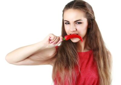 Kenapa Kepedasan Tidak Langsung Hilang Saat Minum Air? Ini Penjelasan Sainsnya