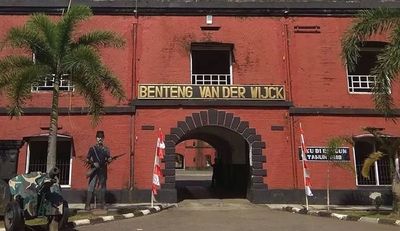 Sejarah dari Benteng Merah Terbangkalai di Kebumen, Seperti Apa Kisahnya?