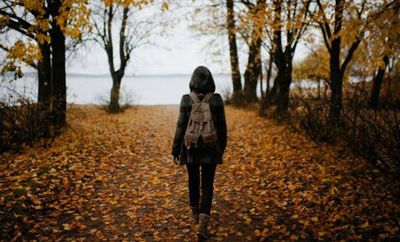5 Arti Mimpi Berjalan Sendiri Menurut Primbon Jawa, Pertanda Baik atau Buruk?