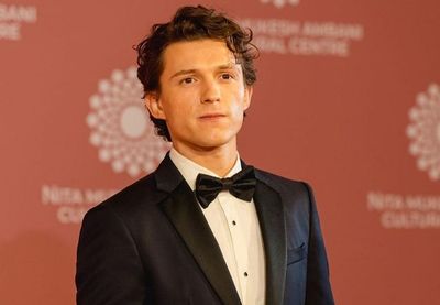 Tom Holland Blak-blakan Pernah Kecanduan Alkohol: Benar-benar Membuat Saya Ketakutan