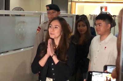 Wulan Guritno Datangi Bareskrim Polri Malam-malam untuk Lanjutkan Pemeriksaan Situs Judi Online