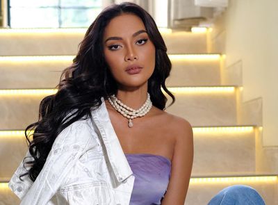 Sikap Santun Erika Carlina saat di TPS Jadi Sorotan, Netizen: Santun Sekali