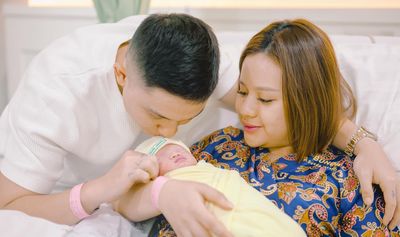 Anggi Marito Melahirkan Anak Pertama Perempuan, Diberi Nama Gemma Felicya Lourdes Ganessha