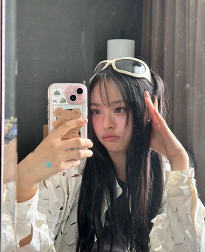 Hanni NewJeans Ngaku Dapat Perlakuan Tak Menyenangkan dari Manager HYBE