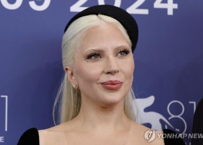 Lady Gaga Ungkap Alasan Tidak Menanggapi Rumor Mengenai Jenis Kelaminnya