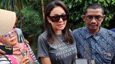 Serangan Balik, Razman Polisikan Nikita Mirzani untuk Kasus UU ITE