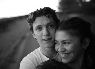 Pastikan Pacar Baik-baik Aja, Tom Holland Ngaku Sering Cari Nama Zendaya di Google
