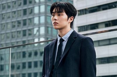 Tuai Kontroversi, Choi Hyun Wook Ketahuan Tanpa Busana saat Upload Foto Mainan di Story Instagram