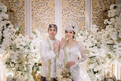 Resmi Menikah! Mantan Kekasih Ibrahim Risyad, Dewi Paramita Mici dan Donnie Gelar Pernikahan Megah di Jakarta