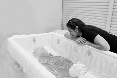 Jessica Iskandar Berduka, Sang Ayah Tercinta Meninggal Dunia