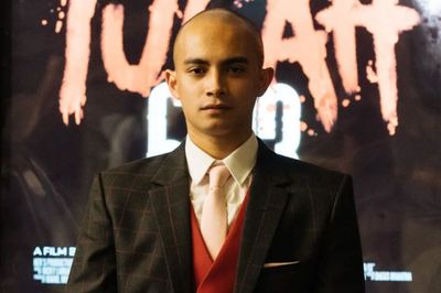 Profil Omara Esteghlal, Aktor Muda yang Dirumorkan Pacaran dengan Prilly Latuconsina
