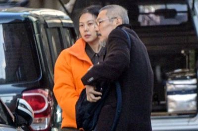 Kim Min Hee Dirumorkan Hamil Hasil Perselingkuhan dengan Hong Sang Soo